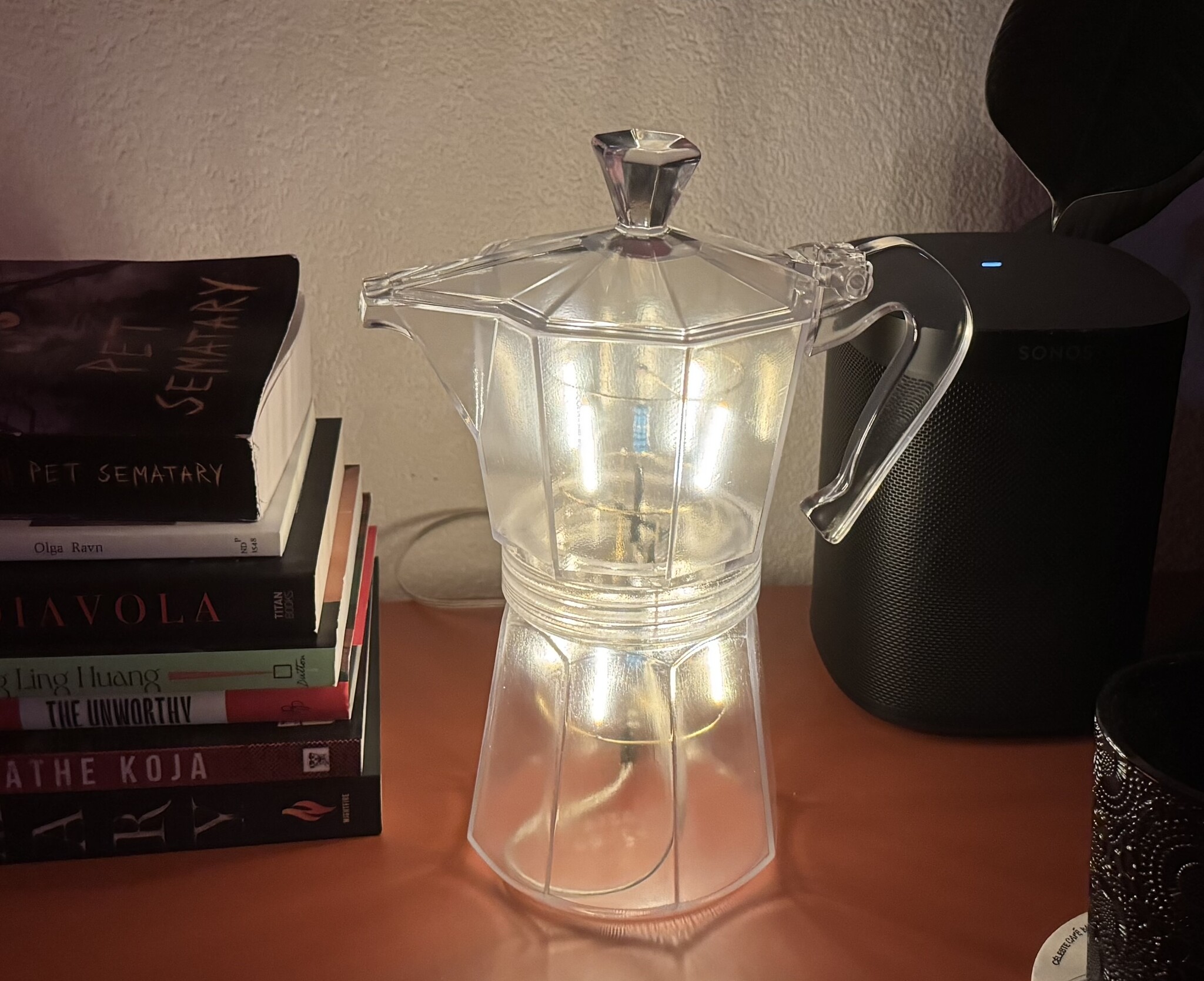 The assembled Moka lamp